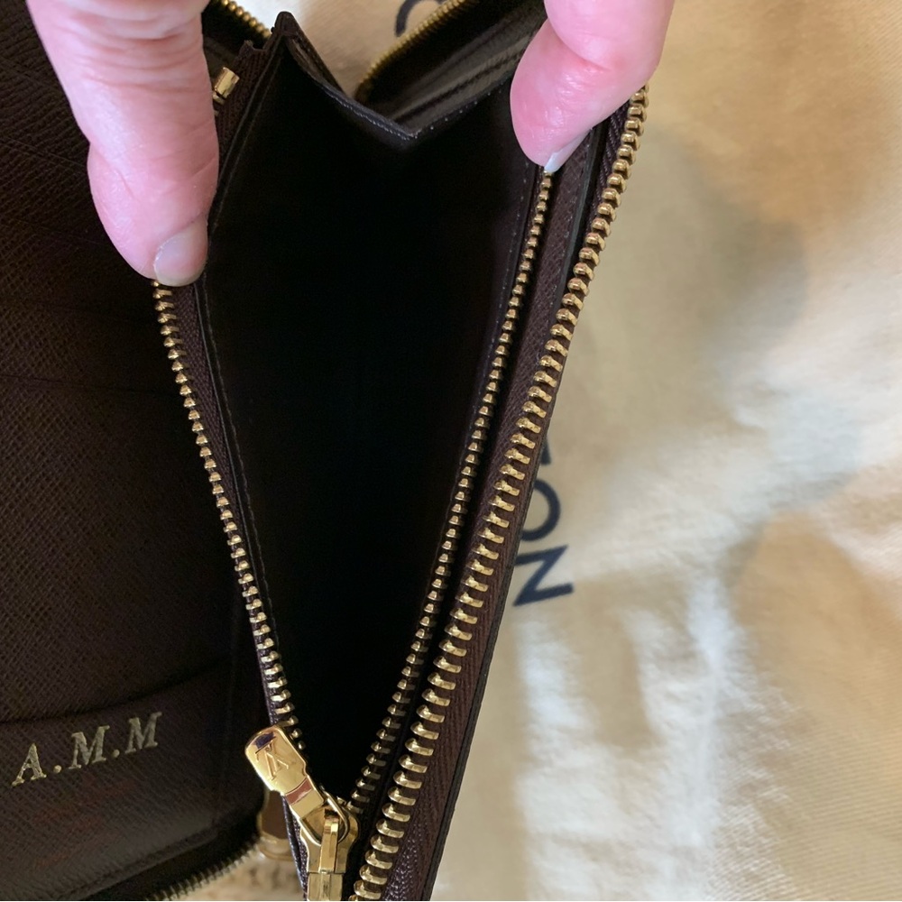 Louis Vuitton Brown Checkered Wallet with Gold Zipper # M12142 - Picture 10 of 16